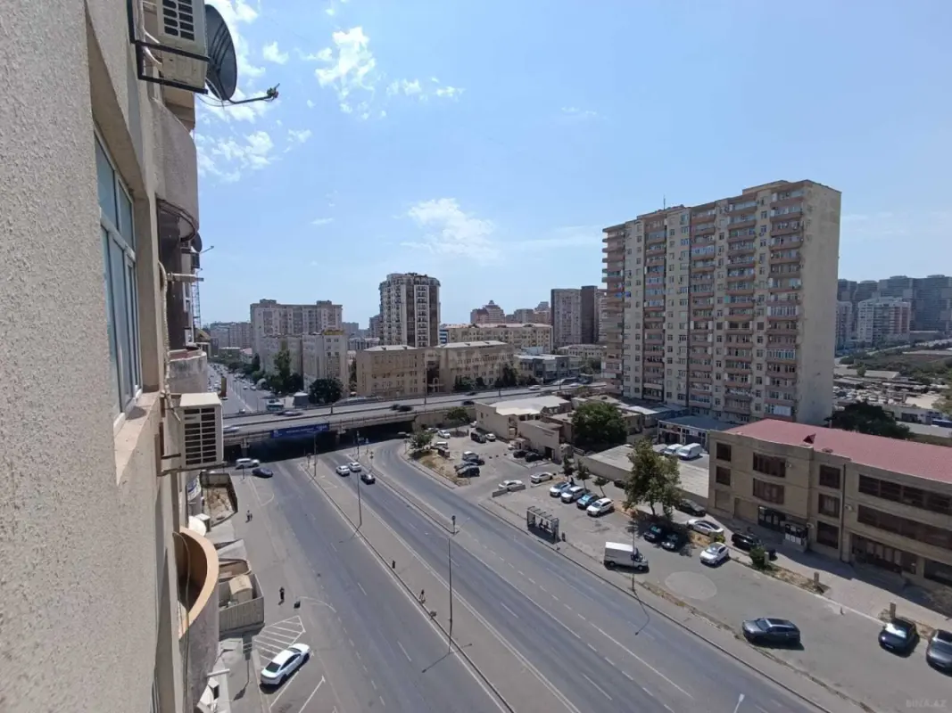 Kirayə verilir 3 otaqlı mənzil 140 m²