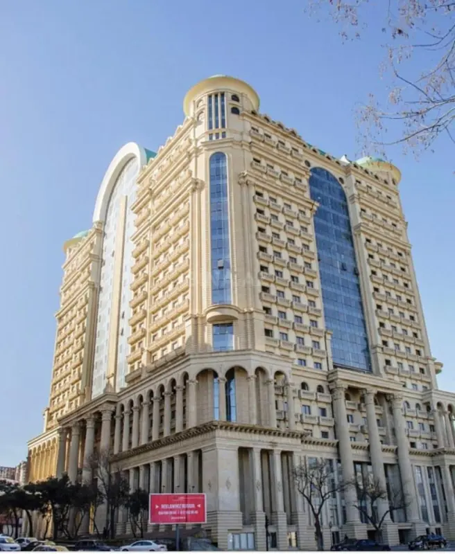 Kirayə verilir 3 otaqlı mənzil 130 m²