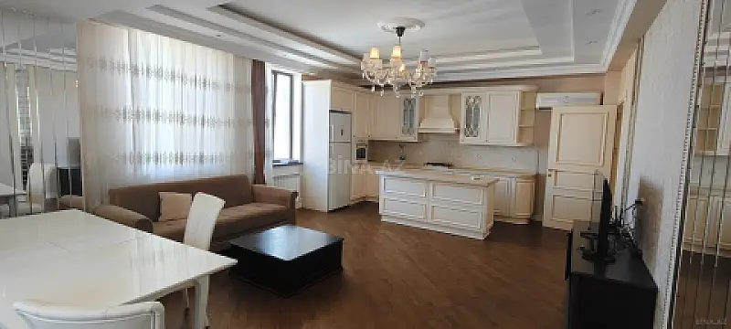 Kirayə verilir 3 otaqlı mənzil 120 m² — Bakı, Nərimanov 3 otaq 120.00 m²
