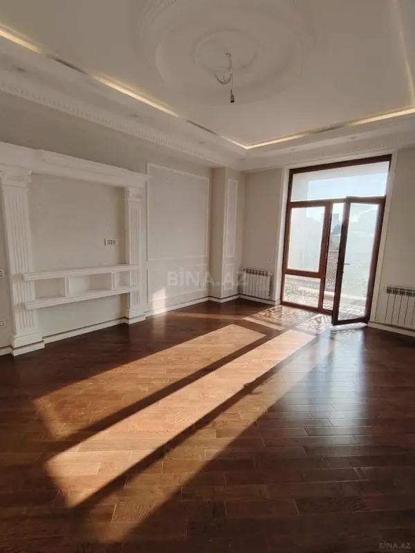 Satılır 3 otaqlı mənzil 120 m²