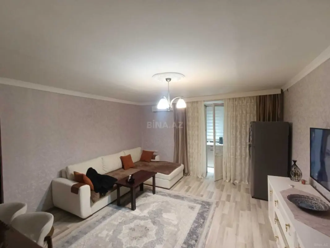 Satılır 1 otaqlı mənzil 42.5 m²