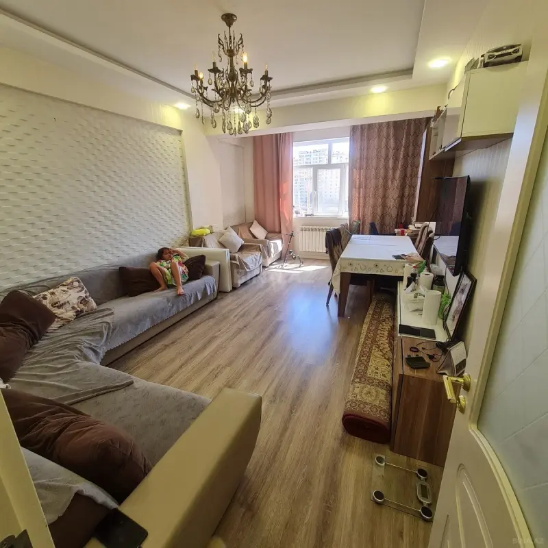 Satılır 2 otaqlı mənzil 90 m²