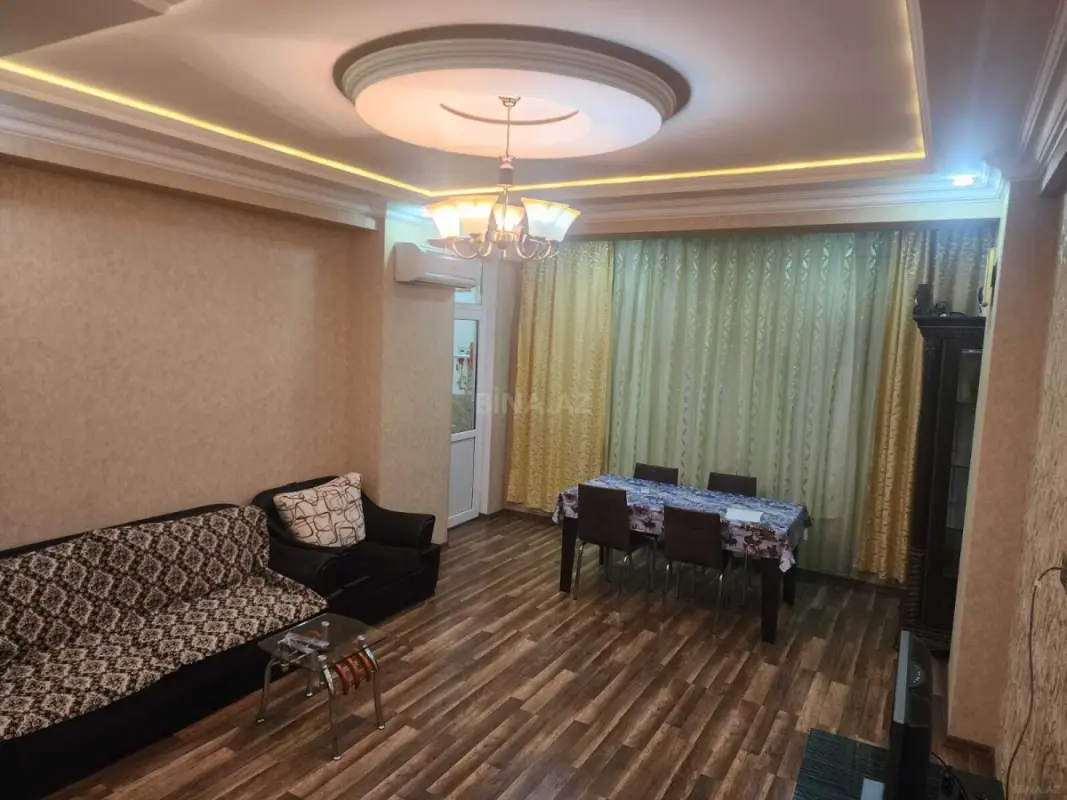 Kirayə verilir 2 otaqlı mənzil 75 m²