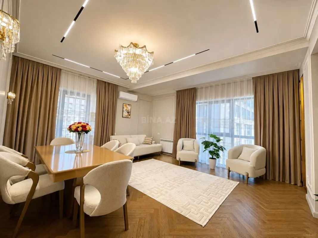 Satılır 3 otaqlı mənzil 128 m²