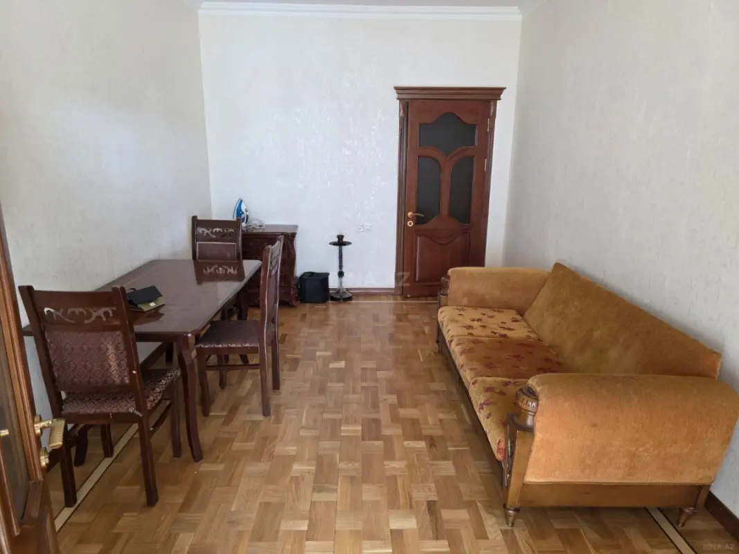 Kirayə verilir 2 otaqlı mənzil 90 m²