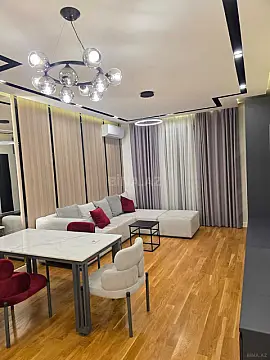 Kirayə verilir 3 otaqlı mənzil 120 m² — Bakı 3 otaq 120.00 m²