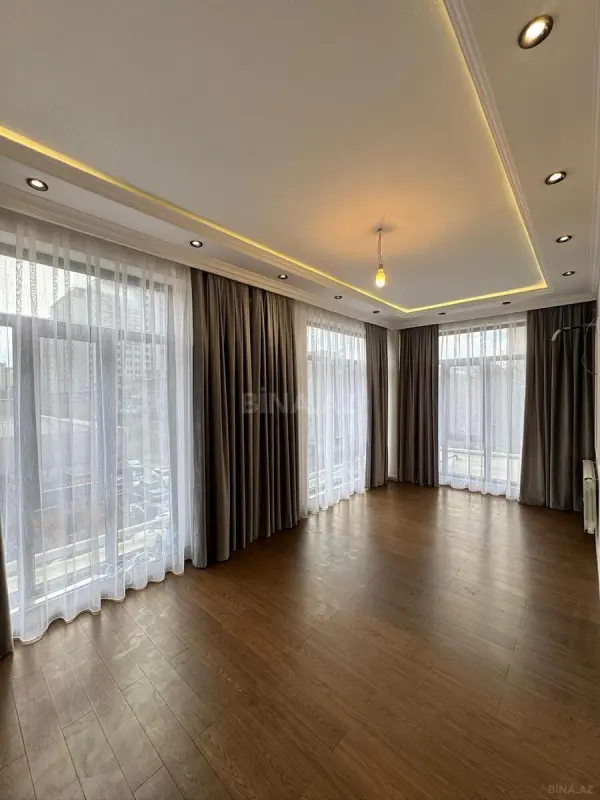 Satılır 2 otaqlı mənzil 80 m²