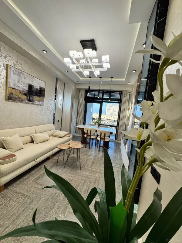 Satılır 2 otaqlı mənzil 70 m²