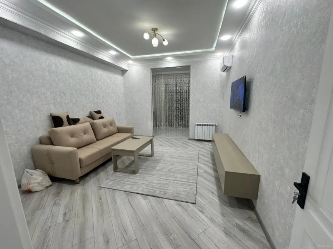 Kirayə verilir 2 otaqlı mənzil 65 m²