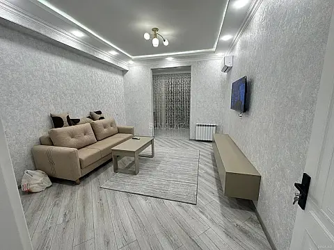 Kirayə verilir 2 otaqlı mənzil 65 m² — Bakı 2 otaq 65.00 m²