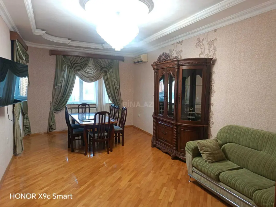 Kirayə verilir 3 otaqlı mənzil 125 m²