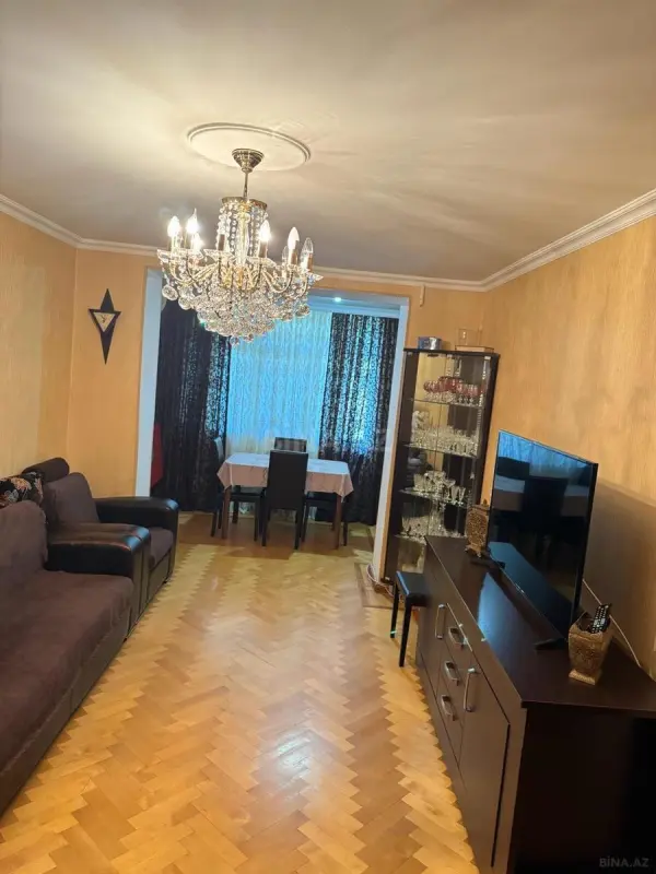 Satılır 4 otaqlı mənzil 100 m²
