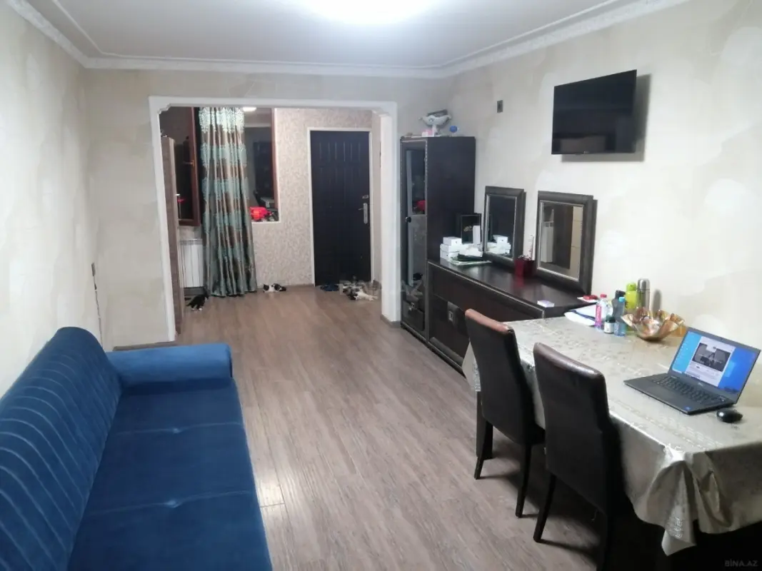 Satılır 4 otaqlı mənzil 100 m²