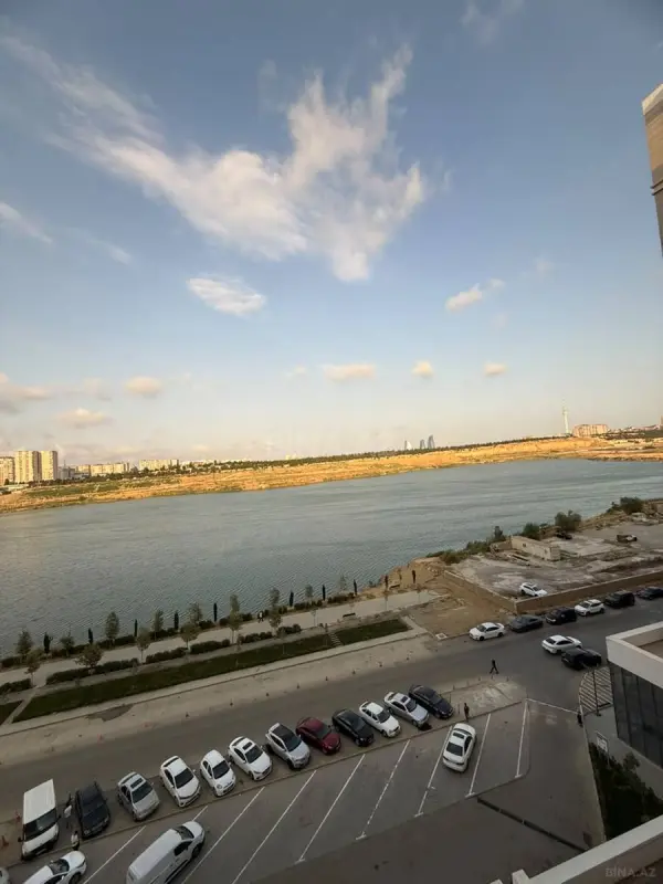 Satılır 3 otaqlı mənzil 96 m²