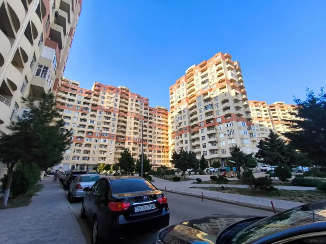 Satılır 3 otaqlı mənzil 105 m²