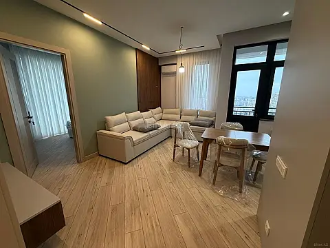 Kirayə verilir 3 otaqlı mənzil 100 m² — Bakı, İnşaatçılar 3 otaq 100.00 m²
