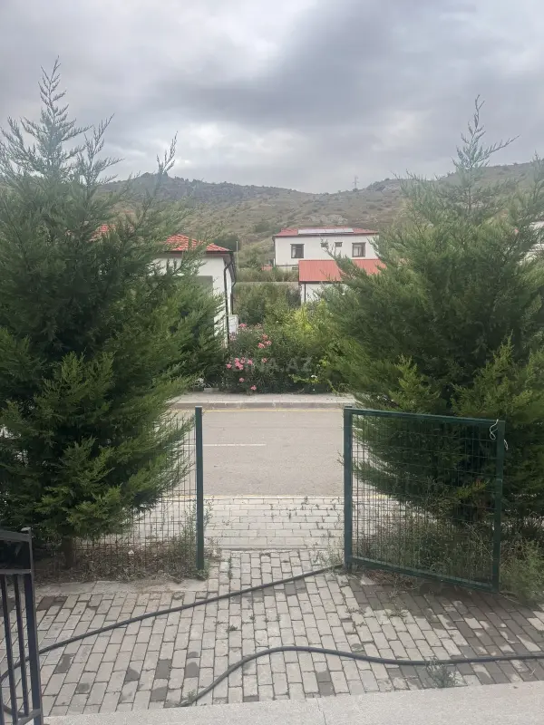 Kirayə verilir 3 otaqlı həyət evi 120 m²