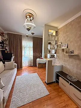 Satılır 3 otaqlı mənzil 80 m² — Bakı, Həzi Aslanov qəs. 3 otaq 80.00 m²