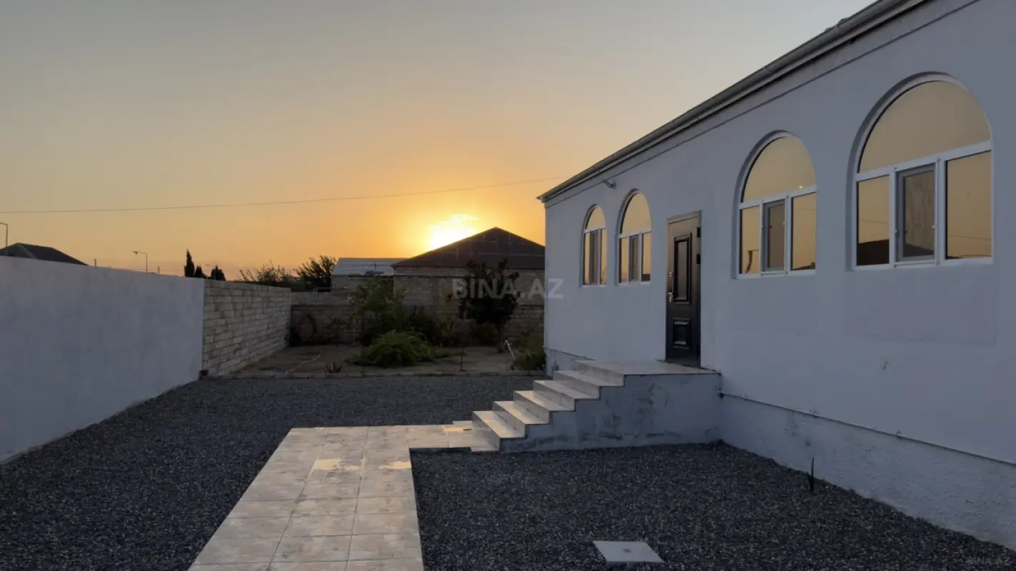 Satılır 5 otaqlı həyət evi 150 m²
