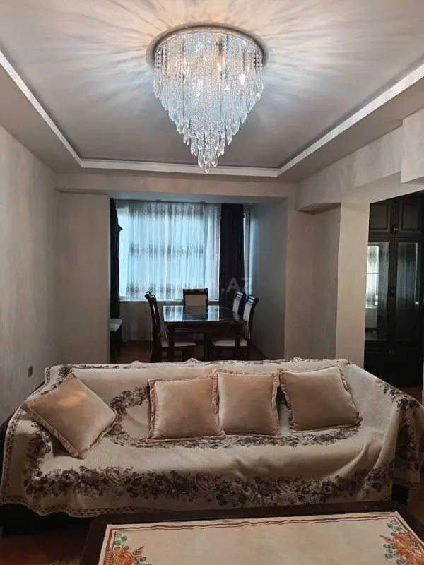 Kirayə verilir 3 otaqlı mənzil 90 m²