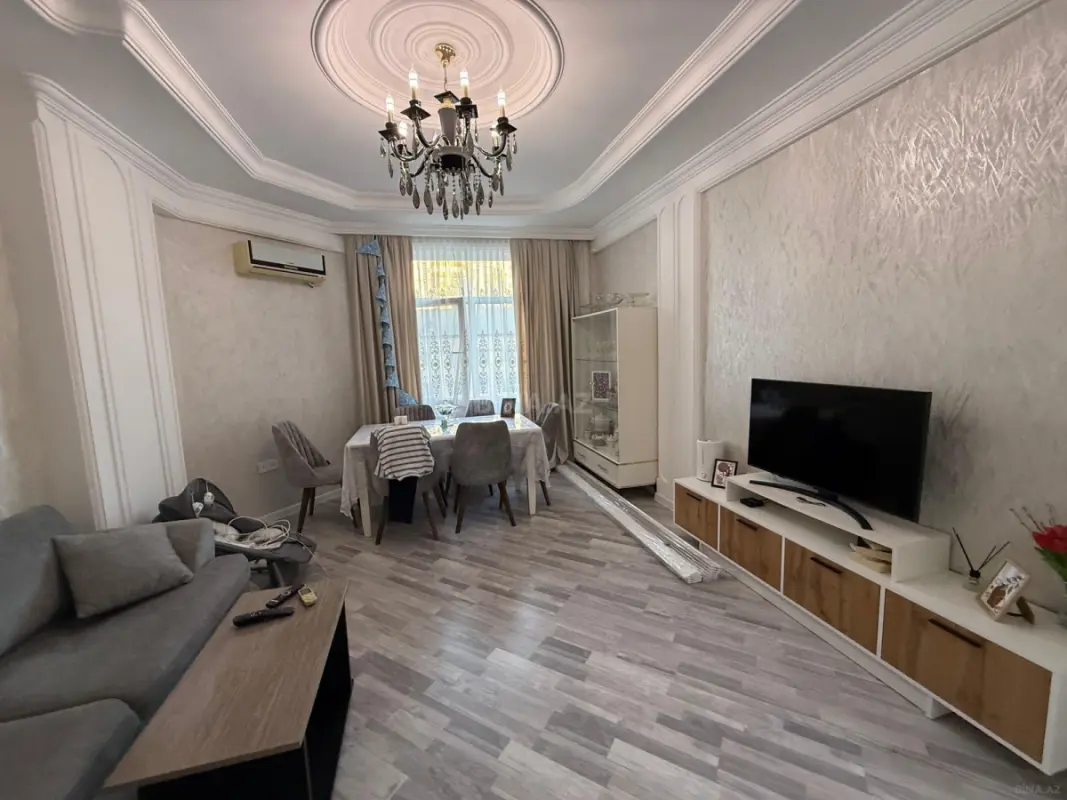 Satılır 2 otaqlı mənzil 62 m²