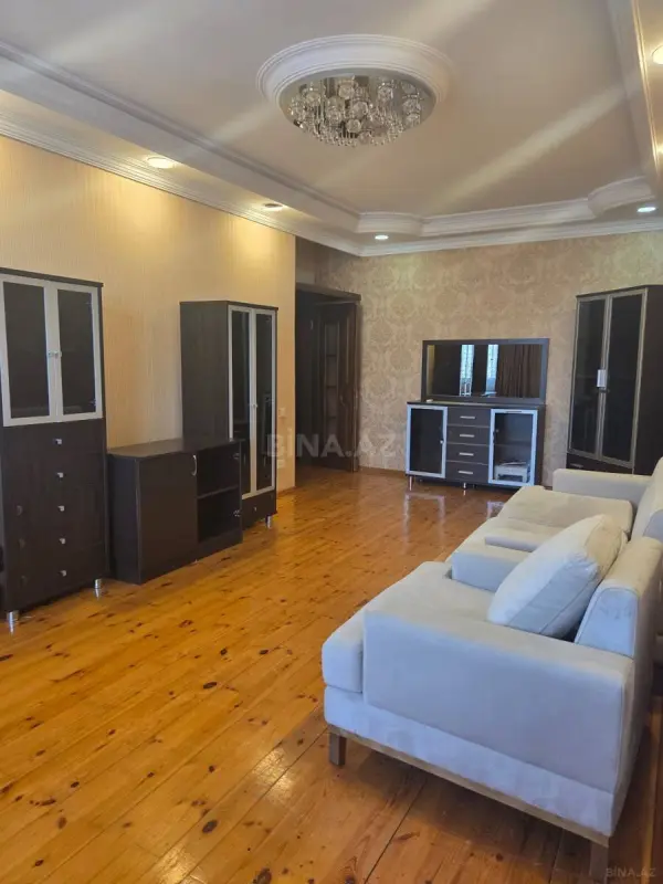 Kirayə verilir 3 otaqlı mənzil 97 m²