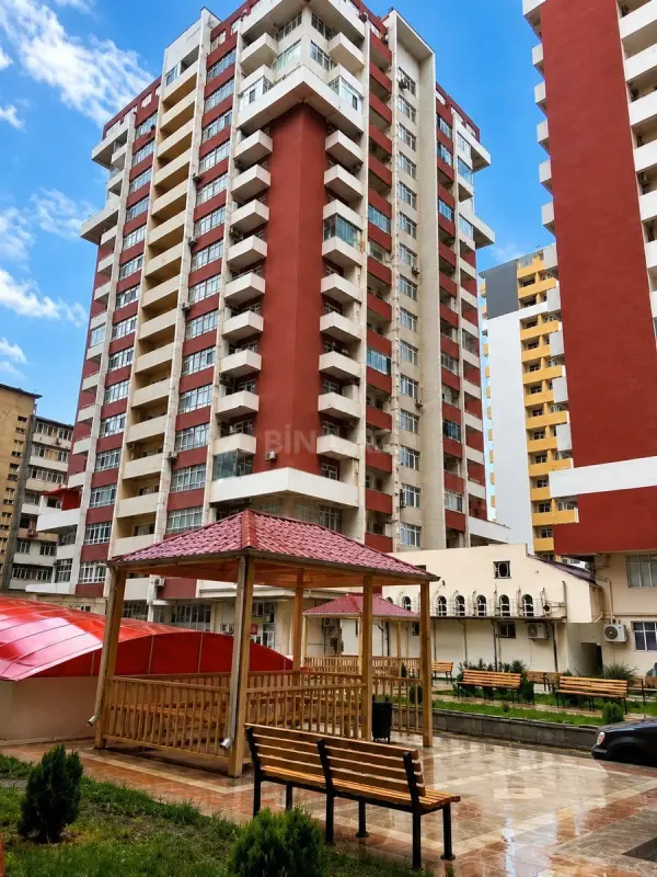 Satılır 2 otaqlı mənzil 98 m²