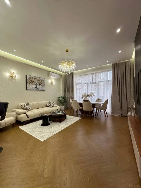 Satılır 2 otaqlı mənzil 83 m²