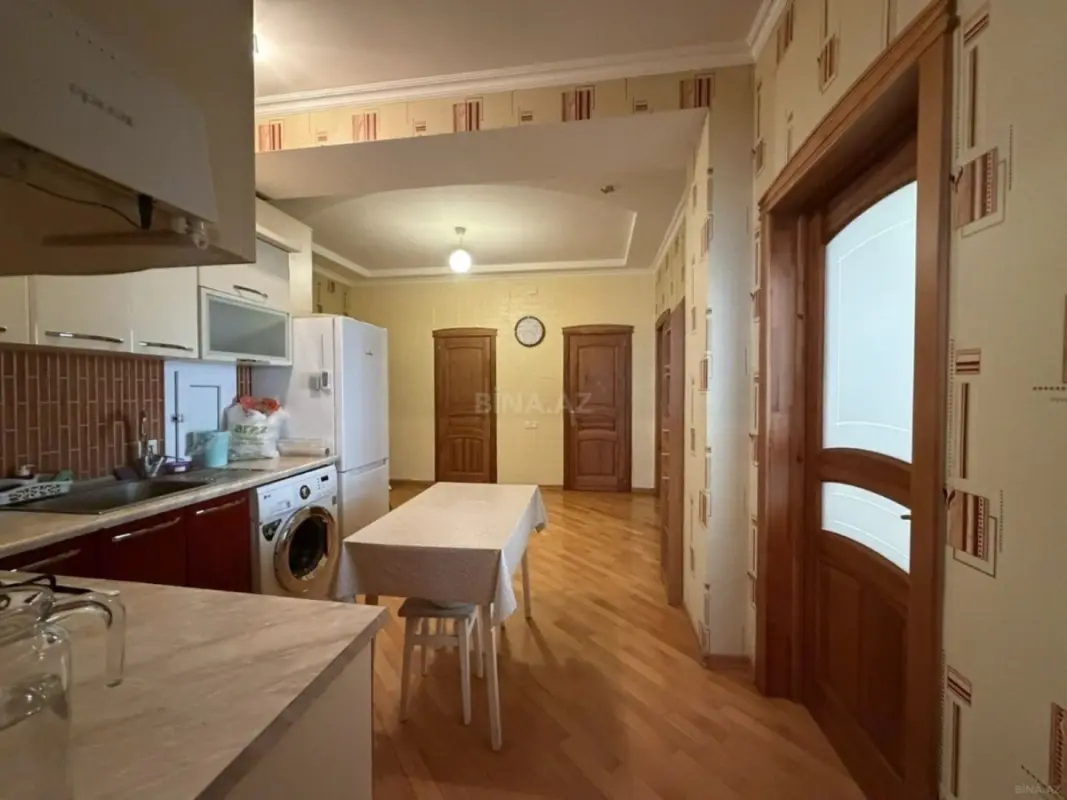 Satılır 3 otaqlı mənzil 94 m²
