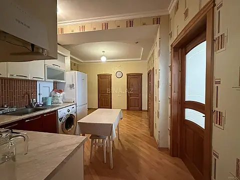 Satılır 3 otaqlı mənzil 94 m² — Bakı, Həzi Aslanov qəs. 3 otaq 94.00 m²