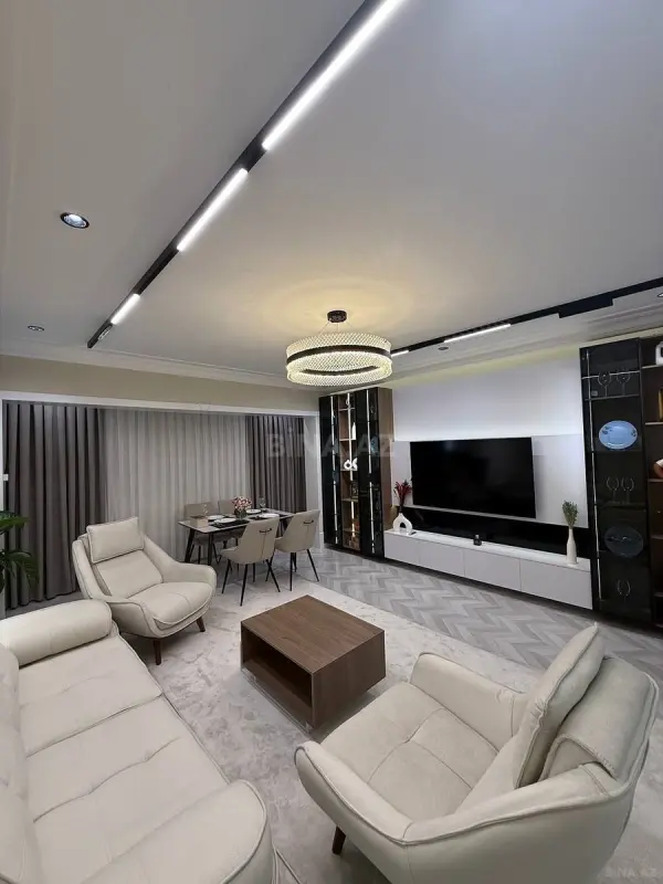 Kirayə verilir 2 otaqlı mənzil 100 m²