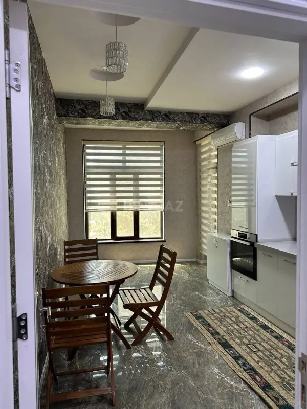 Satılır 3 otaqlı mənzil 102 m²