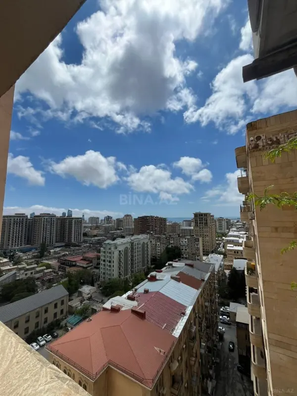 Satılır 2 otaqlı mənzil 72 m²