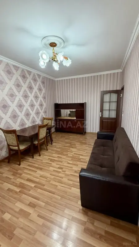 Satılır 2 otaqlı mənzil 62 m²