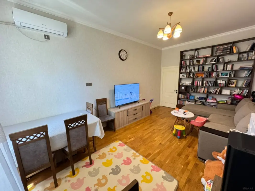 Satılır 3 otaqlı mənzil 95 m²