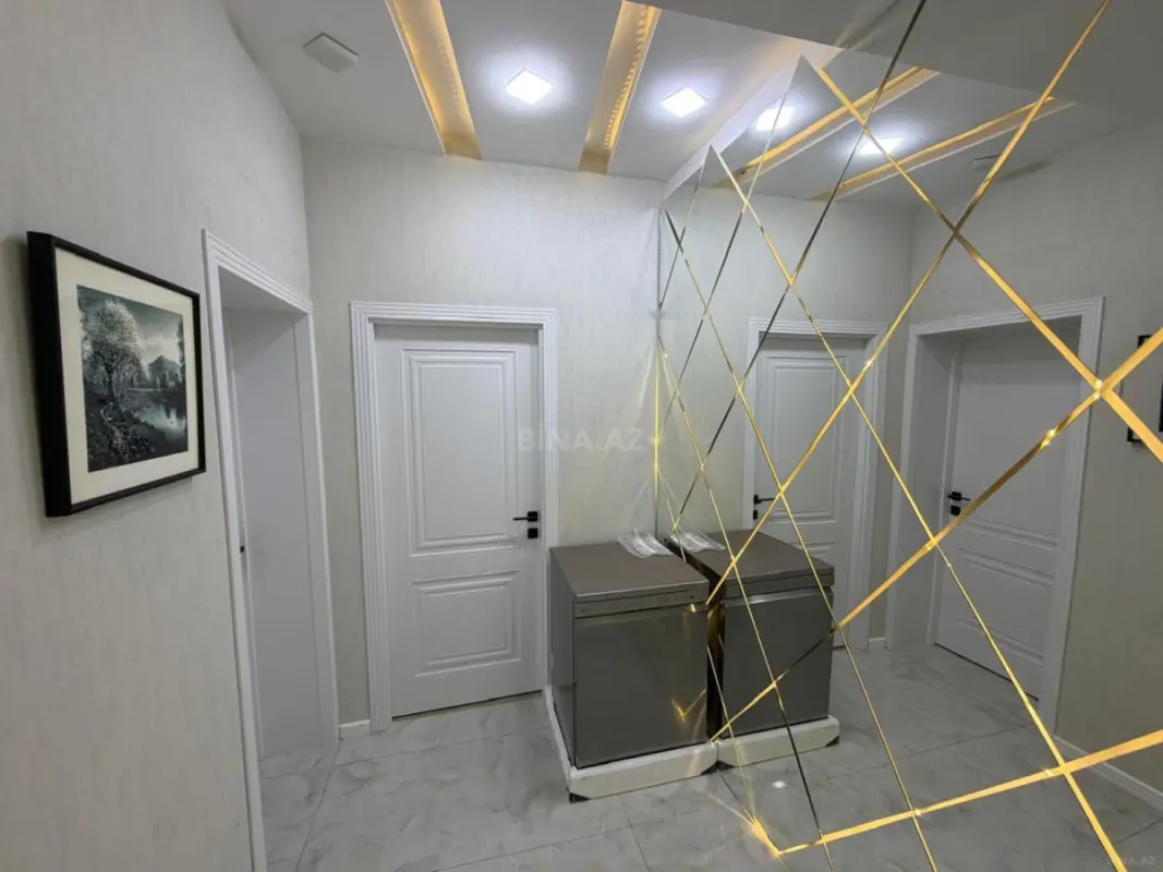 Satılır 2 otaqlı mənzil 71 m²