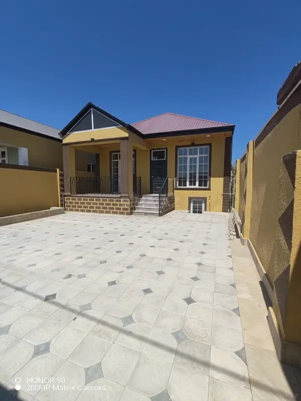 Satılır 4 otaqlı həyət evi 110 m²