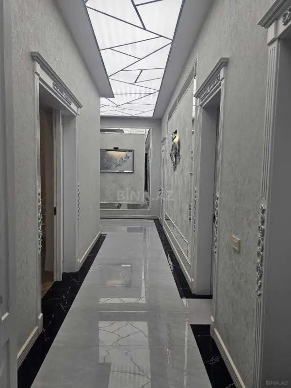 Satılır 4 otaqlı həyət evi 270 m²