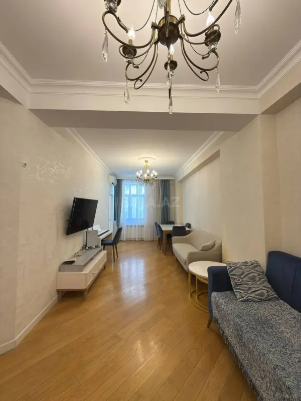 Satılır 3 otaqlı mənzil 125 m²