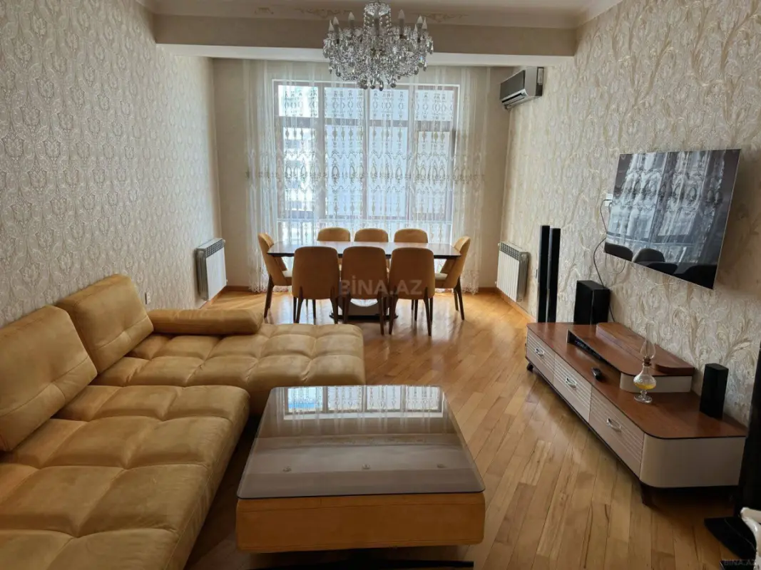 Kirayə verilir 3 otaqlı mənzil 115 m²