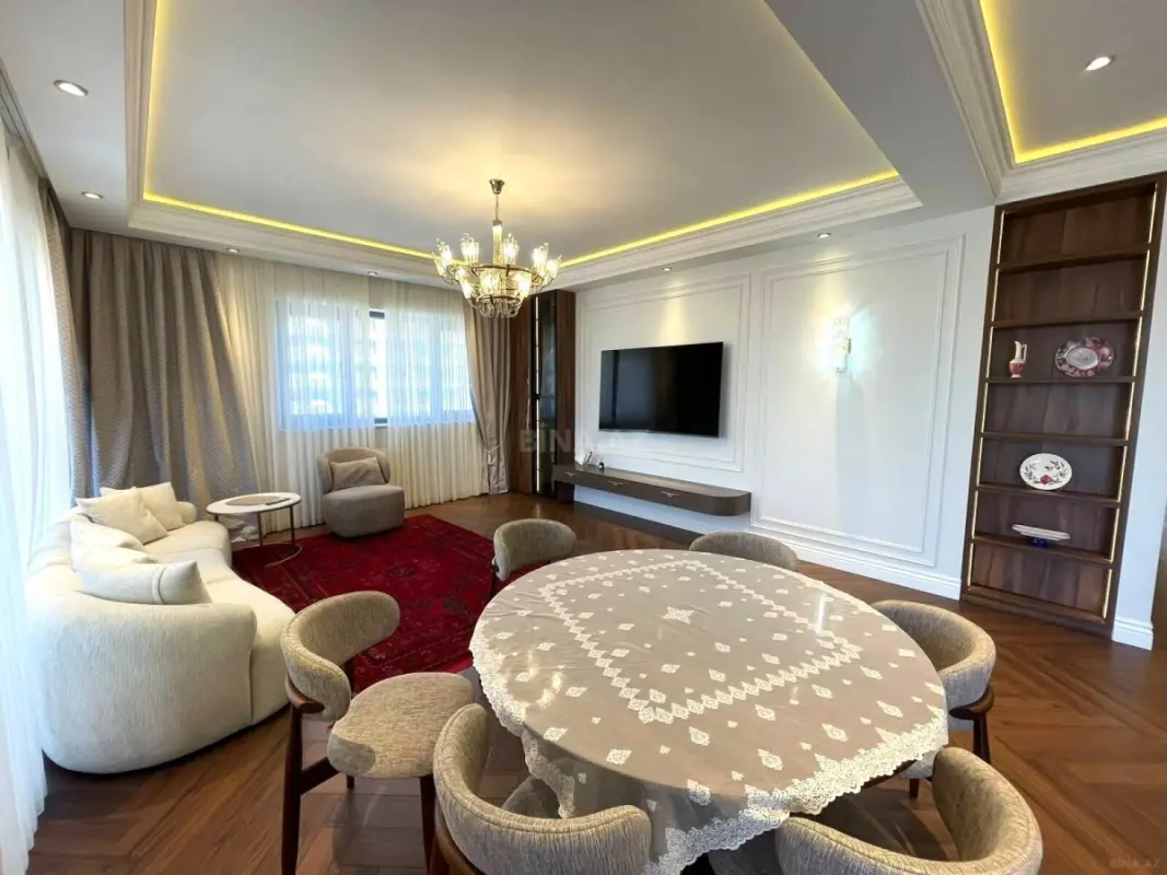 Kirayə verilir 3 otaqlı mənzil 160 m²