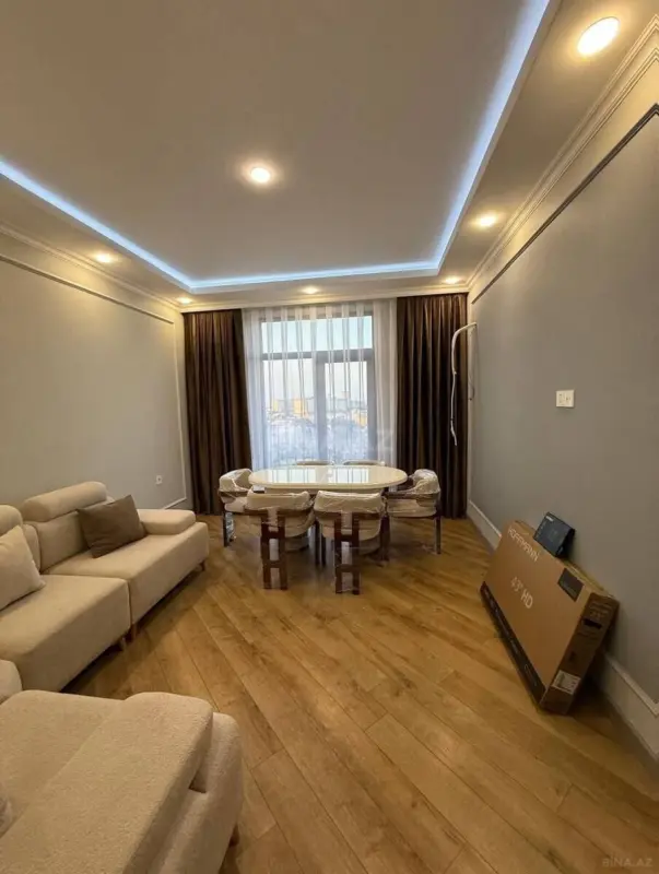 Kirayə verilir 2 otaqlı mənzil 85 m²
