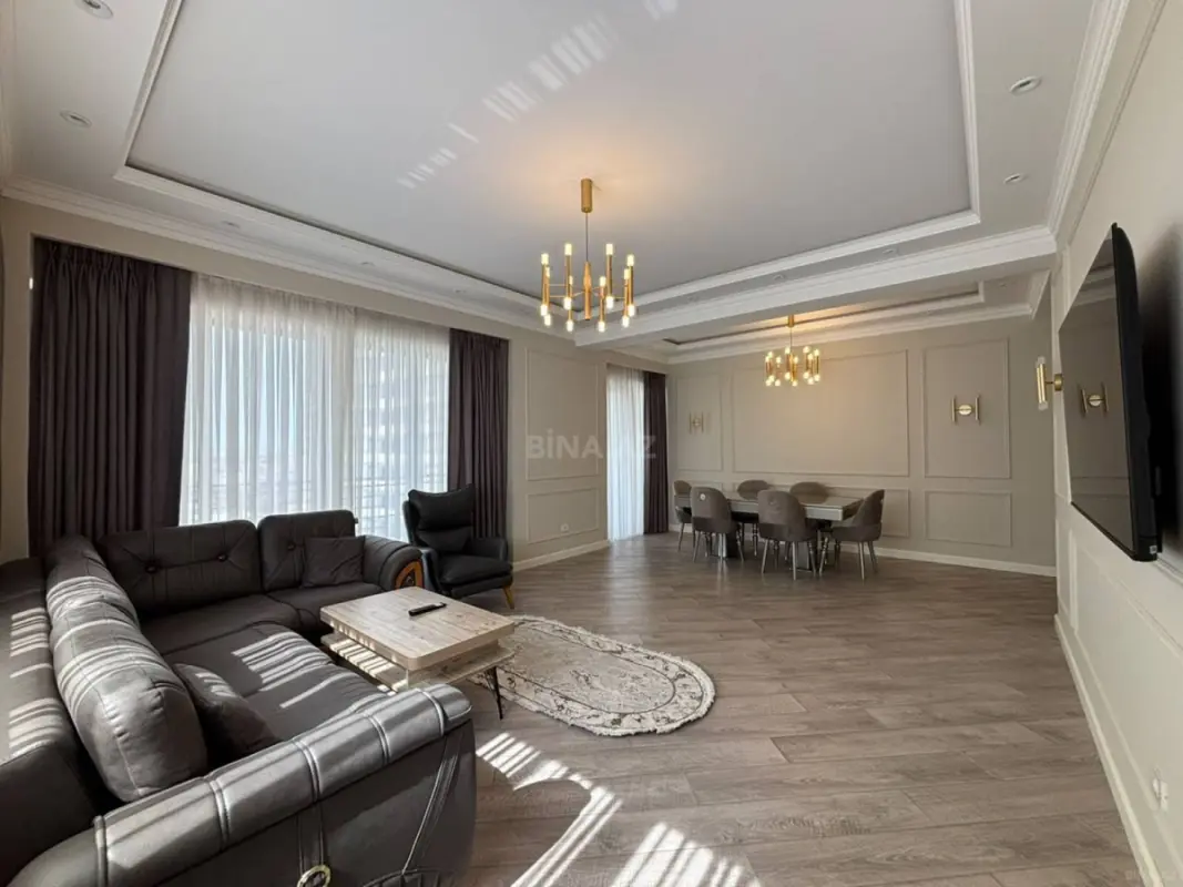 Kirayə verilir 3 otaqlı mənzil 157 m²