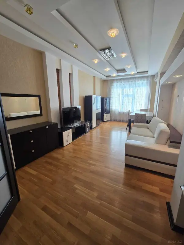 Satılır 3 otaqlı mənzil 112 m²