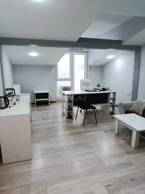 Kirayə verilir 2 otaqlı ofis 35 m²