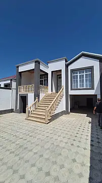Satılır 3 otaqlı həyət evi 100 m² — Bakı 3 otaq 100.00 m²