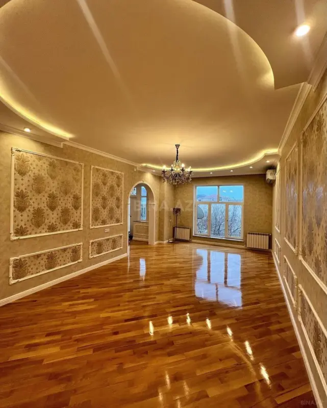 Kirayə verilir 7 otaqlı həyət evi 600 m²