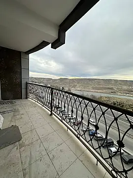 Satılır 3 otaqlı mənzil 121 m² — Bakı, Yasamal 3 otaq 121.00 m²