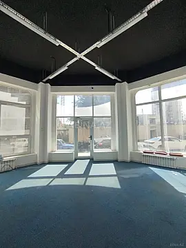 Kirayə verilir obyekt 500 m² — Bakı 500.00 m²