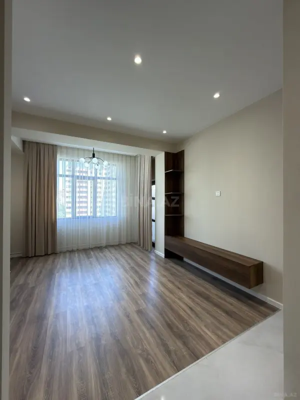 Satılır 2 otaqlı mənzil 58 m²